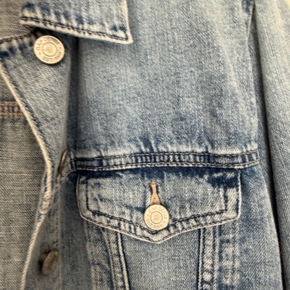 GAP Women's Blue Denim Jacket - Picture 3 of 4